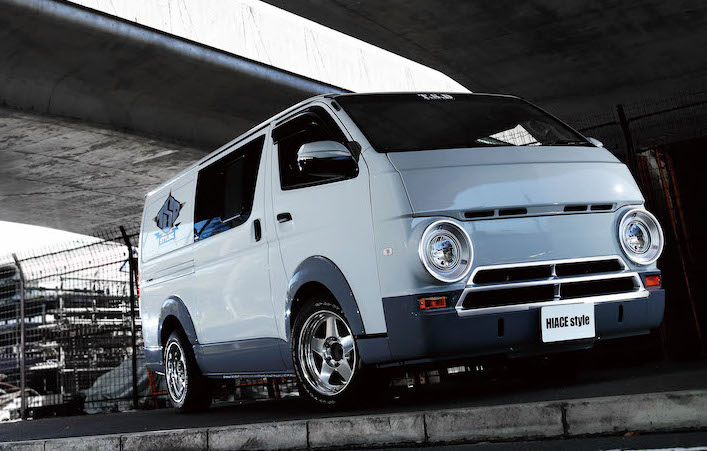アメ車丸目 に 先祖帰り顔 超弩級のハイエース 顔面整形 カスタム3選 Auto Messe Web 自動車情報サイト 新車 中古車 Carview