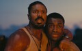 『罪人たち』は絶対に映画館で観るべき作品！（できればIMAX®で）──狂乱の一夜が意味するものをネタバレ解説