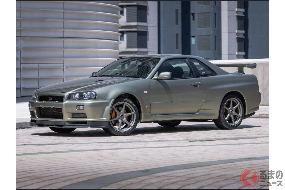 最新 R34 スカイライン GT-R V-spec II Nur エンブレム 2枚 ienomat.com.br