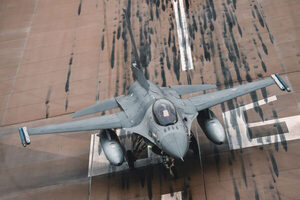 オランダのF-16戦闘機「18機セットで176円で売ります！」ほぼタダ! 超激安の金額になった理由とは!?