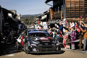 トヨタ・GRヤリス3台の首位争いがさらに接近。“ヒョンデの新星”も追い上げ開始【SS10後結果】