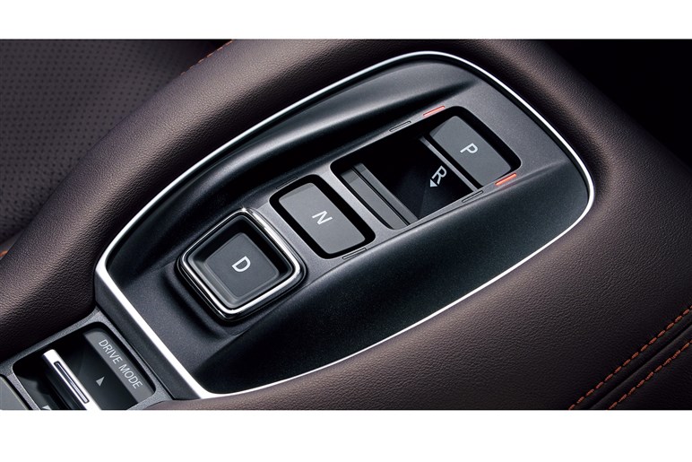 ホンダ ZR-Vの最安グレード、320万円の「X」（ガソリン）はアリなのか？　装備を細かくチェックしてみた