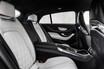 メルセデスの高性能4ドアスポーツ「AMG GT 4ドアクーペ」の内外装やアシが進化
