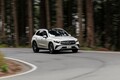 なぜ僕たちはメルセデス・ベンツに憧れるんだろう？ エントリーグレードの「GLC」とラグジュアリーな「マイバッハ」、2つのSUVに乗って瀬イオナが考えた。