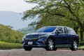 なぜ僕たちはメルセデス・ベンツに憧れるんだろう？ エントリーグレードの「GLC」とラグジュアリーな「マイバッハ」、2つのSUVに乗って瀬イオナが考えた。