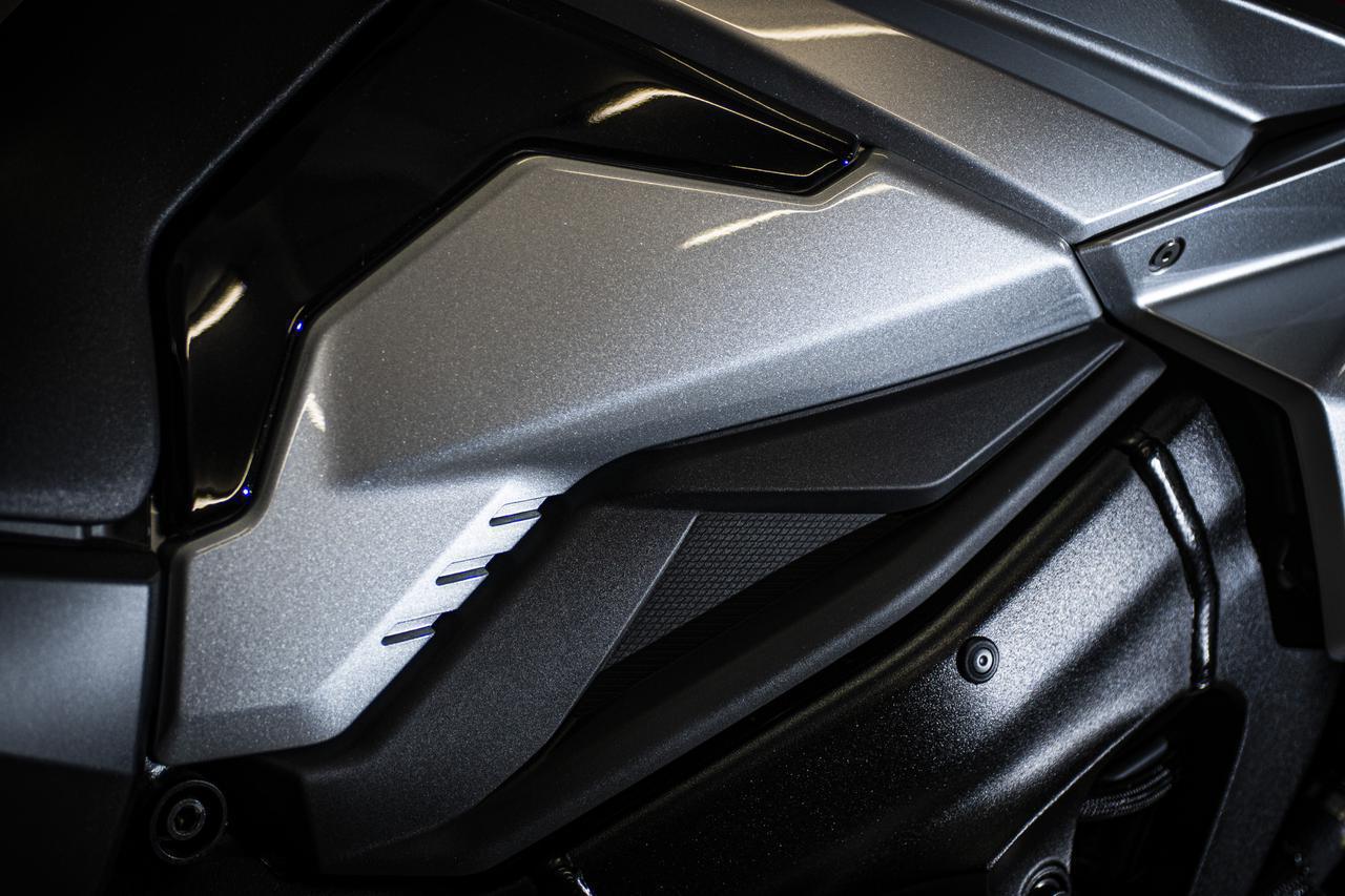 バイクは カッコイイこと が絶対条件 いわゆる カタナ世代 じゃないライダーは新生 Katana をどう感じる 個人的スズキ最強説 Suzuki Katana 試乗インプレ デザイン 編 Webオートバイ 自動車情報サイト 新車 中古車 Carview