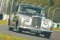 不気味なほど外界から隔離　デイムラー・マジェスティック ＆ ベントレーS2（2）　英国製V8の世界