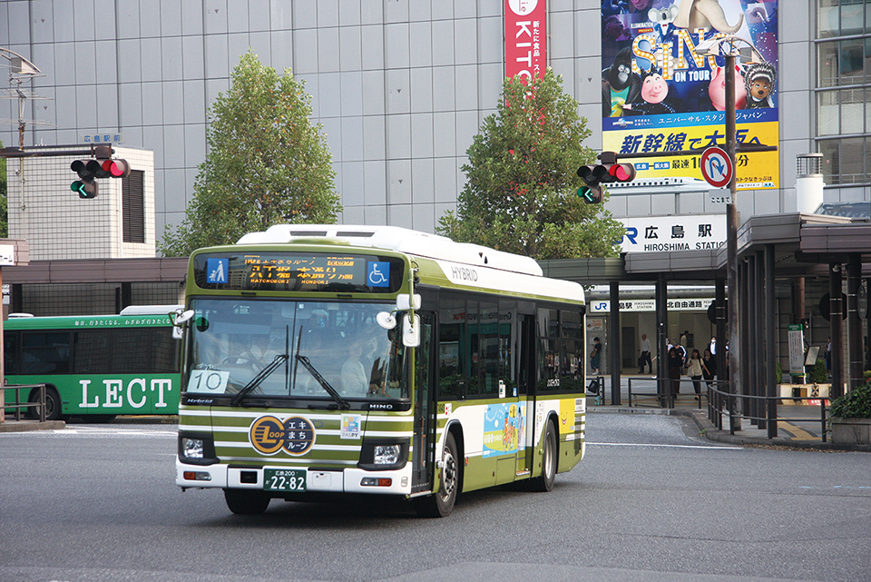 おじゃまします バス会社潜入レポート 広島電鉄編 その1 ベストカーweb 自動車情報サイト 新車 中古車 Carview