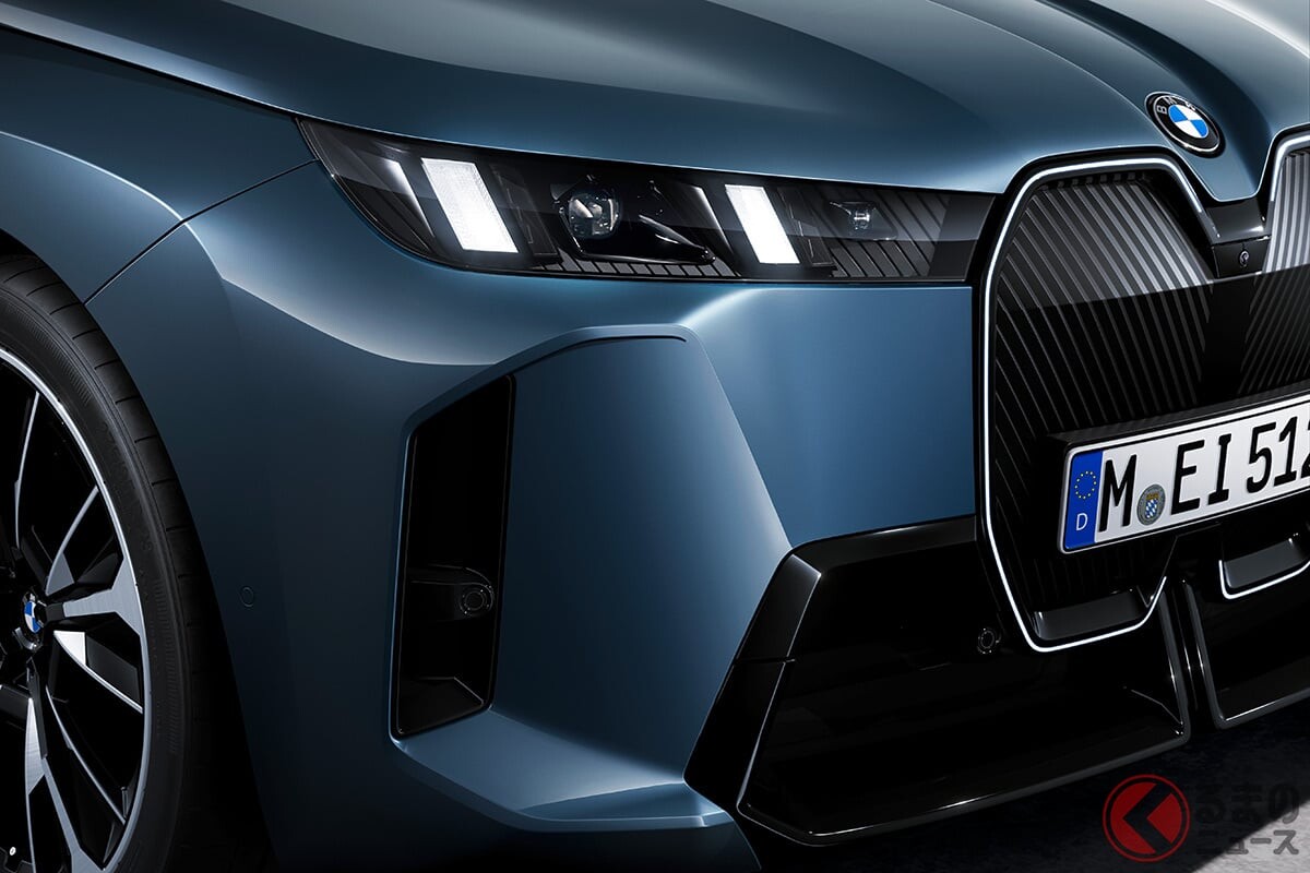 659馬力の新「大型SUV」発表！ ビッグなグリル風デザインがイイ「高性能モデル」！ 異次元のトルク1100Nmも発揮のBMW「iX」登場