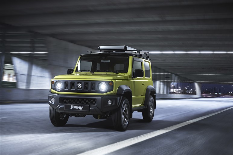 【ライズのライバル】スズキの小型SUV「エスプレッソ」ってどんな車？ その“ジムニー風”カスタムがカッコいい