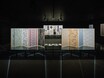 西陣織のHOSOOがDIMORESTUDIOと協働し、伝統的な和柄を再構築：「The Hemispheres」展──GQアート展レビュー