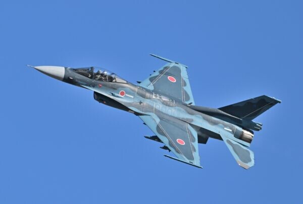 空自の“対艦番長“F-2に「強力な長槍」搭載へ 凄まじい威力を示すイメージ映像が公開 敵の艦隊が火だるまに