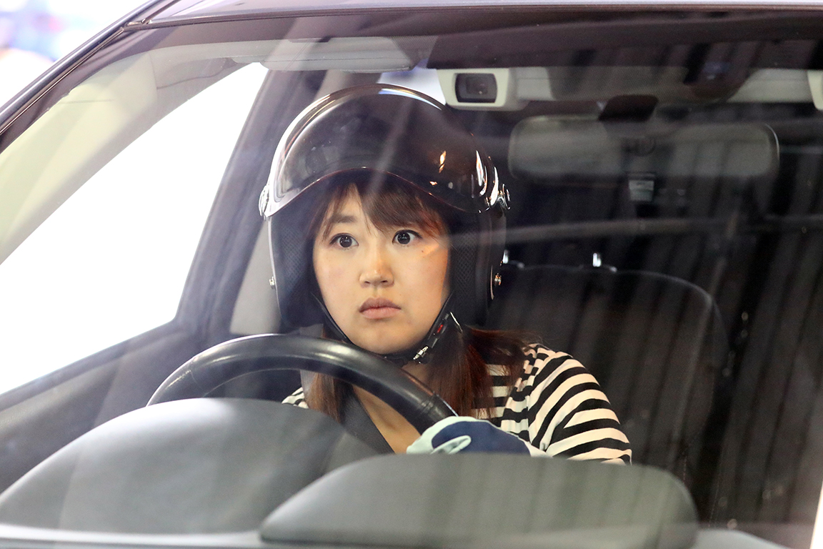 サーキット初心者 女子 がいきなり富士スピードウェイに挑戦 緊張と快感のライブリポート Auto Messe Web 自動車情報サイト 新車 中古車 Carview