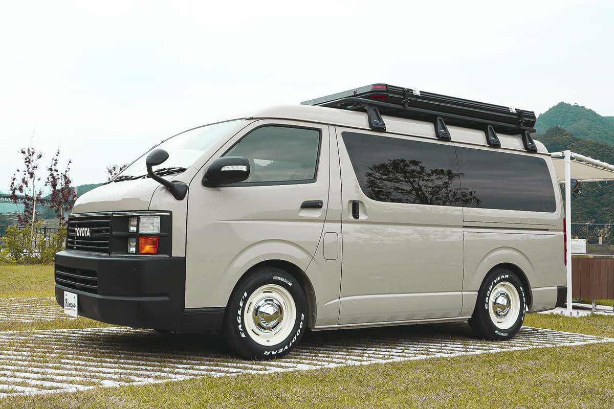 シャコアゲ シャコタン 車中泊仕様 も自由自在 ハイエース カスタムが人気を集める理由とは Auto Messe Web 自動車情報サイト 新車 中古車 Carview