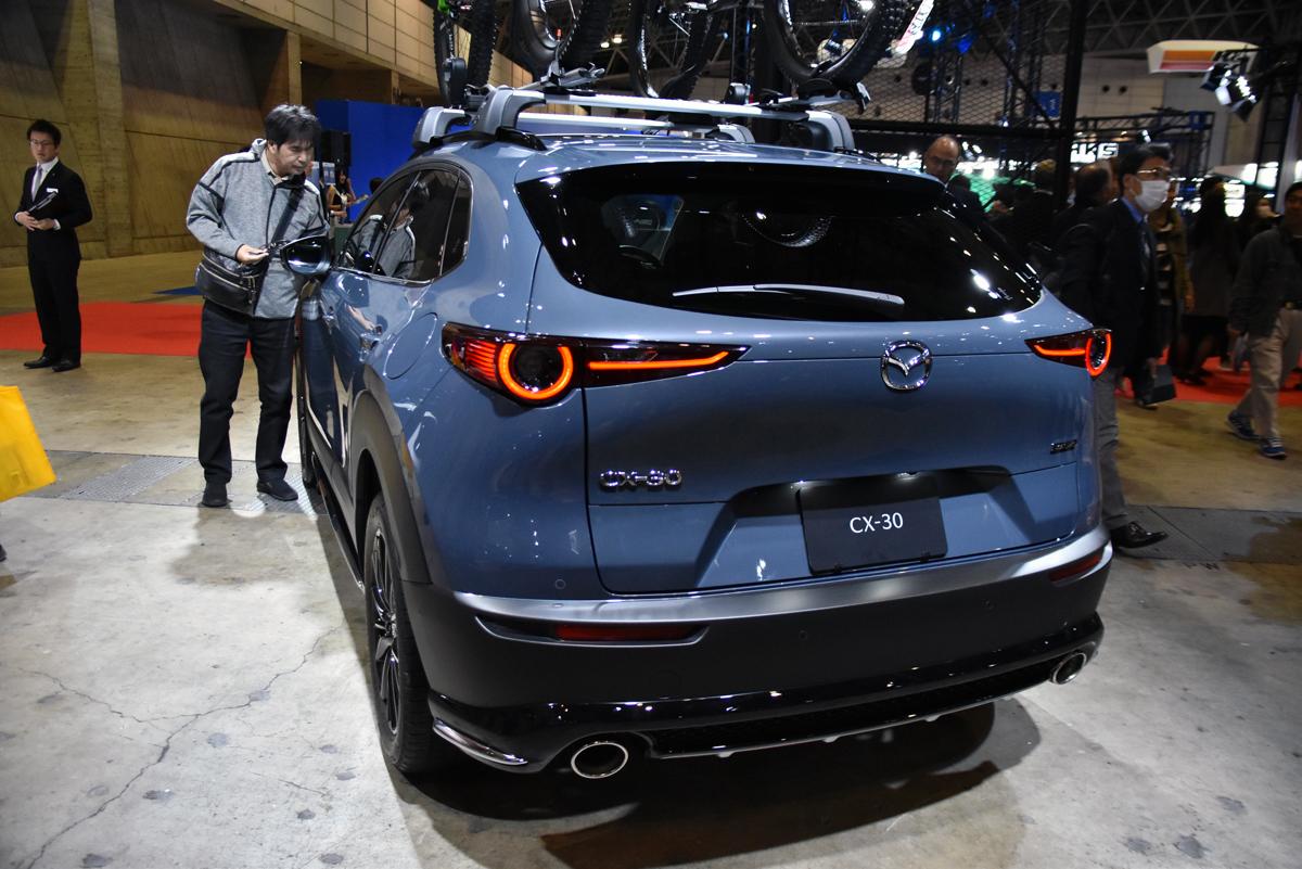 マツダは Cx 30 Signature Style を発表 輸入車オーナーを狙う洗練された見た目を実現するパーツを装着 東京オートサロン Web Cartop 自動車情報サイト 新車 中古車 Carview