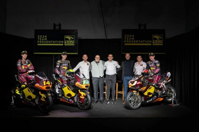 Elf Marc VDS、マシンカラーリングをお披露目。2024年はMoto2に加え、SBKにロウズが新規参戦へ