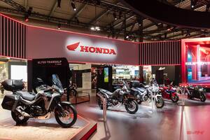 ホンダXL750トランザルプ、CB750ホーネットほか、ミドルクラスにE-クラッチ仕様が拡大！＜EICMA（ミラノショー）2025情報＞