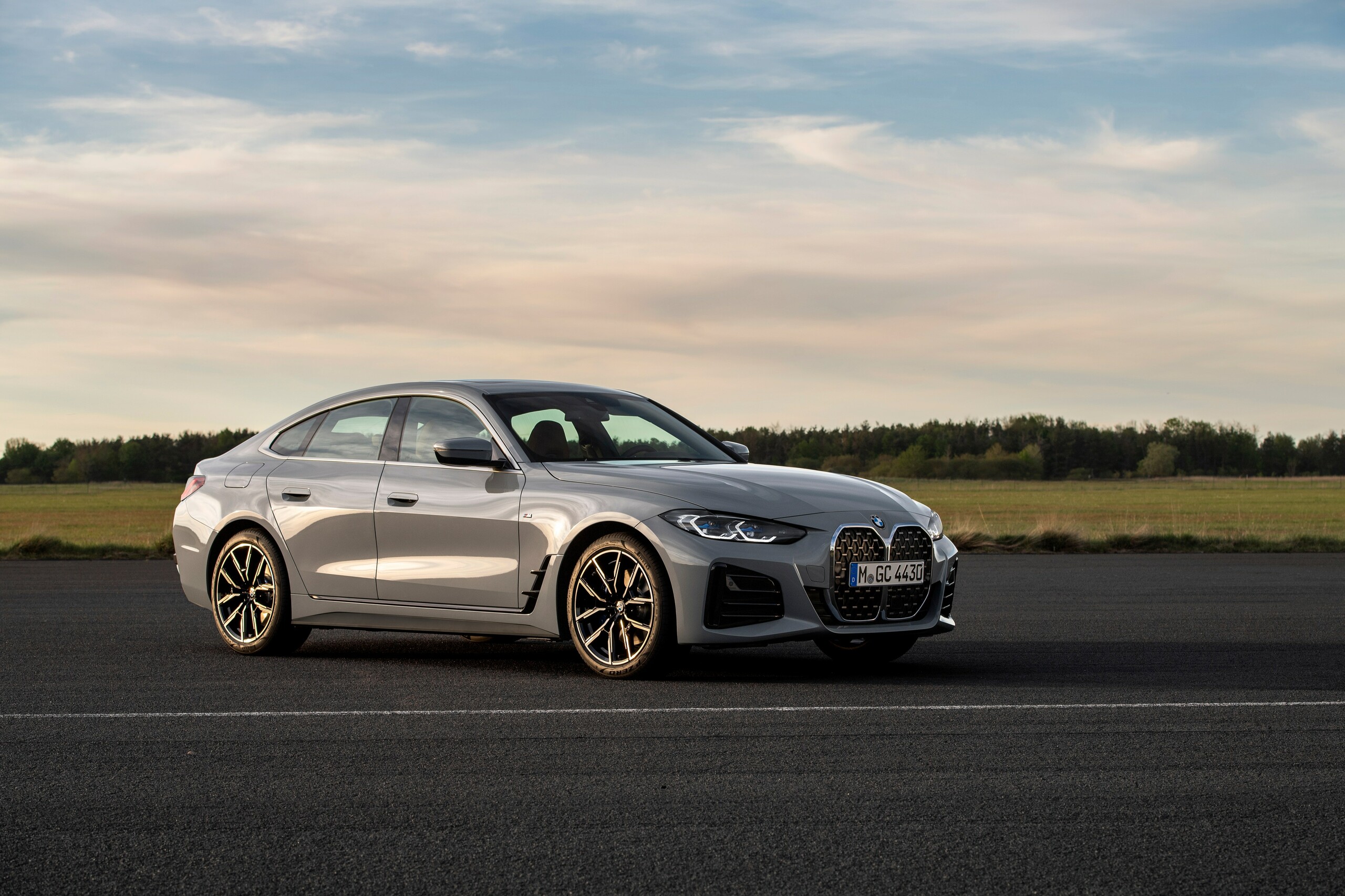 “美しさ”と“実用性”の進化──新型BMW4シリーズ・グランクーペ登場
