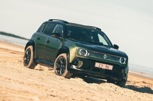 ルノーCEO、小型オフロード車発売に前向き　四輪駆動モデル『4サヴァン4x4』で訴求力高める