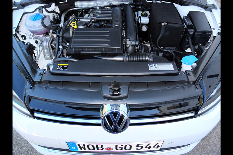 新型ゴルフVII に試乗　最新のゴルフは最良か