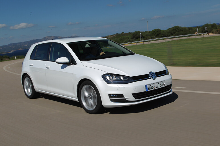 新型ゴルフVII に試乗　最新のゴルフは最良か