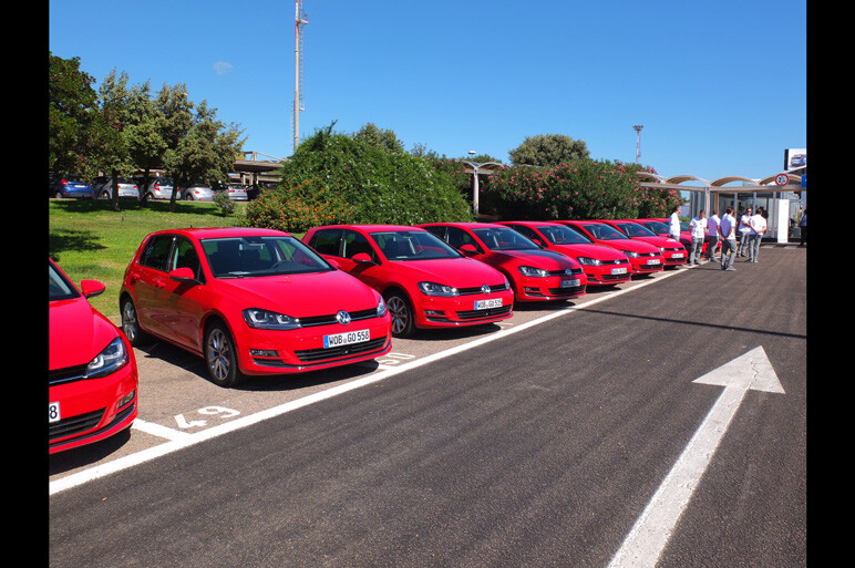 新型ゴルフVII に試乗　最新のゴルフは最良か