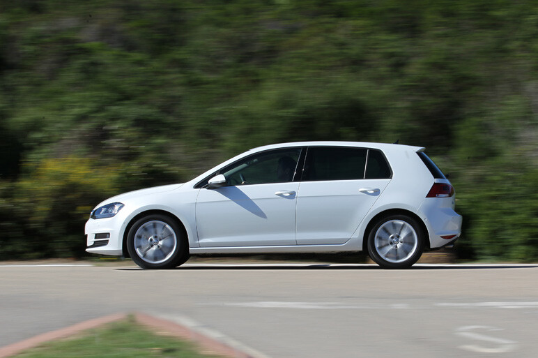 新型ゴルフVII に試乗　最新のゴルフは最良か