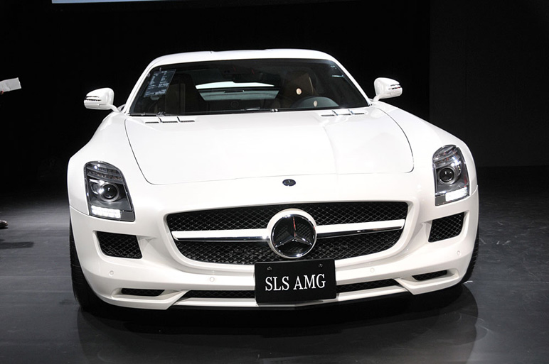 SLS AMG日本でも発売 大量生フォトでチェック!