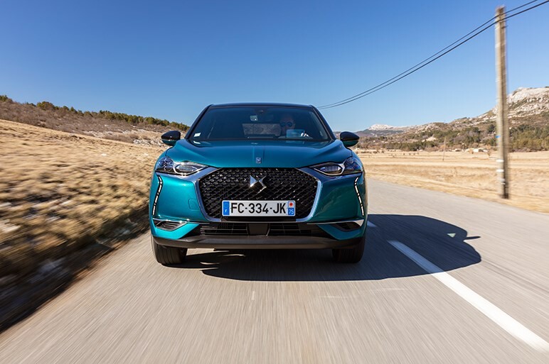 フランス発の小型高級SUV、DS3 クロスバックの超個性的スタイルは日本で成功するか？