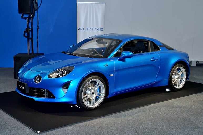 アルピーヌA110に2台のカタログモデル登場　いつ手に入る？