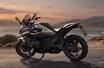 「新しいの出るの!?」排気量アップで進化、BMW『R 1300 RS』サプライズ発表にファン興奮