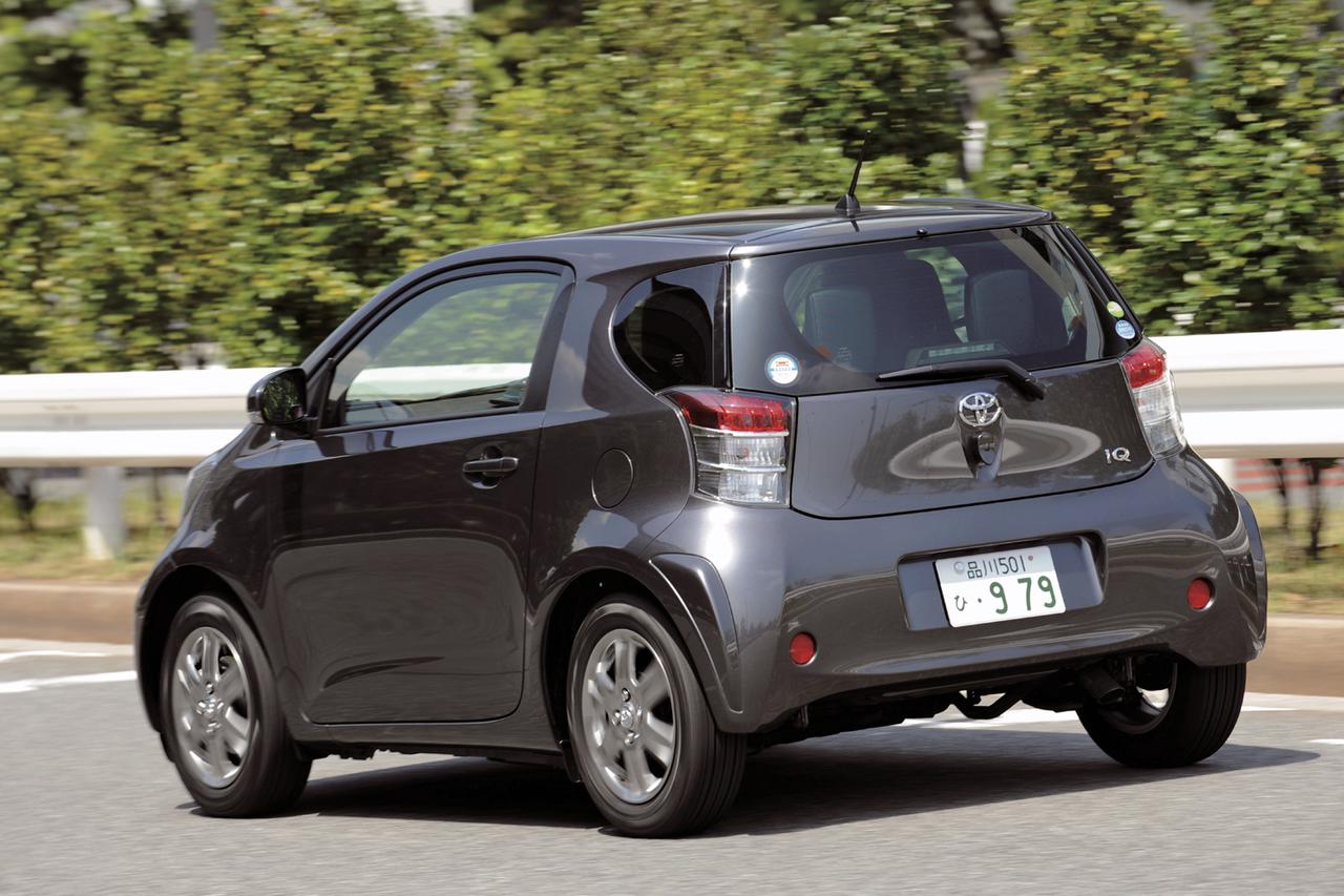 10年ひと昔の国産車 33 革命的コンパクト トヨタ Iqは進化してプラス333ccの余裕を得た Webモーターマガジン 自動車情報サイト 新車 中古車 Carview