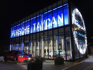 ポルシェ タイカンに触れられるポップアップストア「Porsche Taycan Popup Harajuku」が期間限定でオープン！