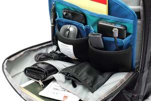 アッソブからビジネス・レジャー兼用の新シリーズ「ブレジャー」が登場！ 独自開発の防水素材と革新的な機能性を兼ね備えた“次世代バッグ”の実力とは