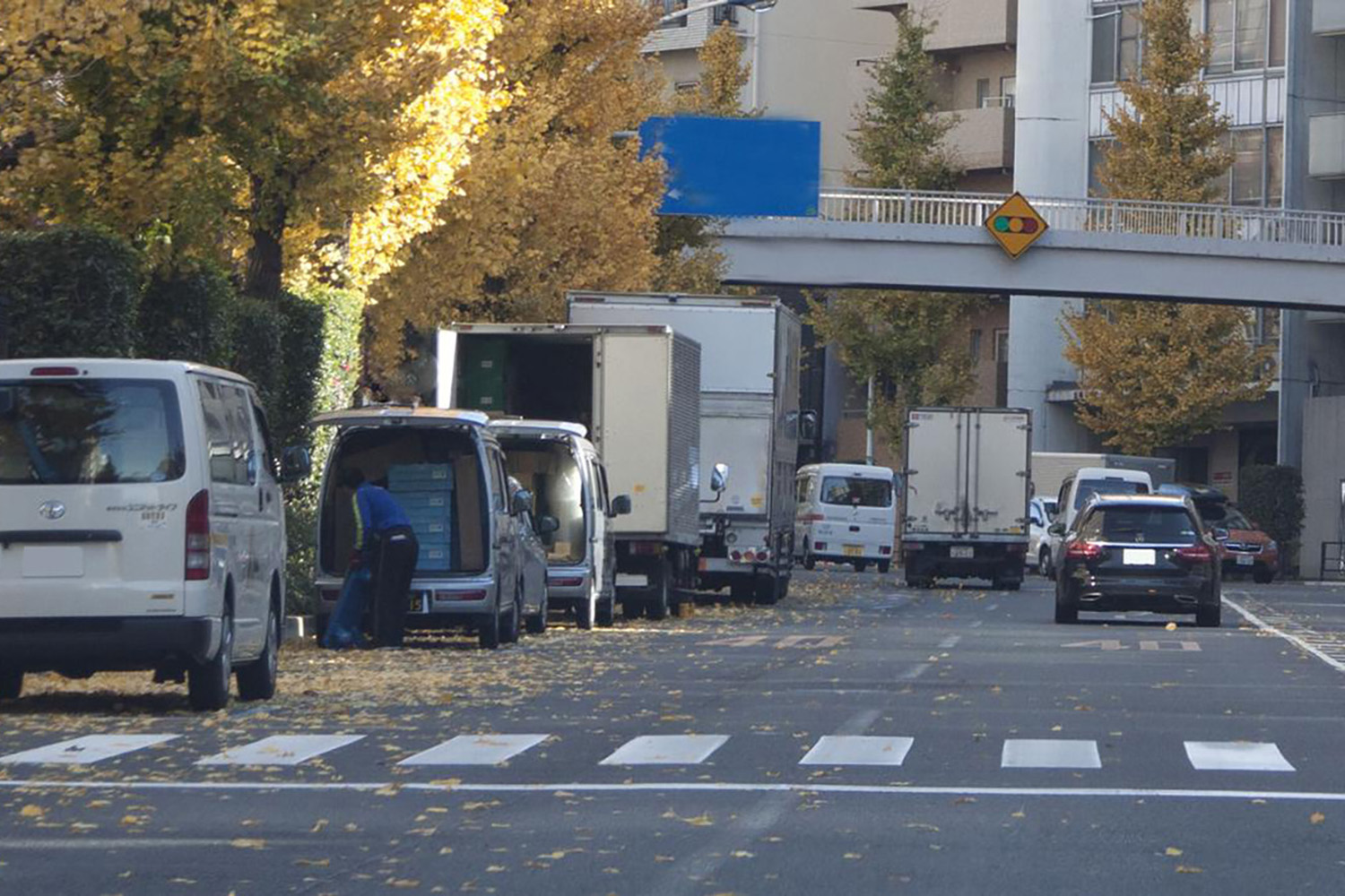 日本の道は 歩行者 にとって危険な場所も多い ドライバーの努力だけじゃどうにもならない交通事故の現実 Web Cartop 自動車情報サイト 新車 中古車 Carview