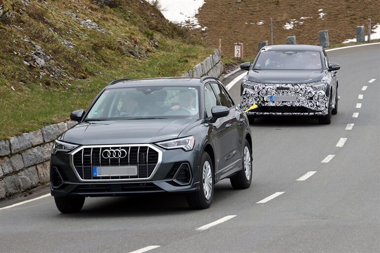 【何があった】牽引されてる？ 新型Q4スポーツバック「eトロン」の謎テスト。その衝撃の真相とは！