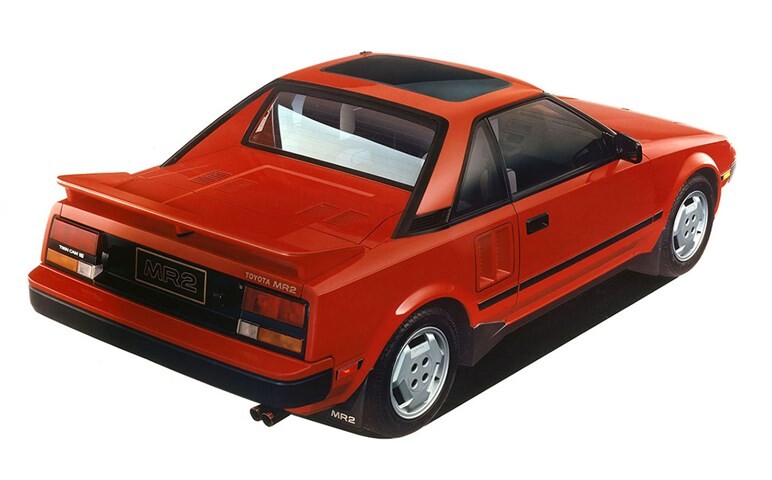 【いつのまにか本気仕様に】“街乗りお手軽車”のはずが本格的なスポーツカーになっちゃった。初の量産ミッドシップ「MR2」