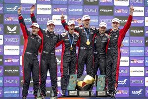 トヨタWRC、日本で表彰台独占の圧巻ウイン。オジエが15年ぶりのラリージャパン制覇【最終日レポート】