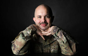 日本の校則みたいな細かさ？ 米空軍 ひげと頭髪のルールがかなり厳しくなる「もう“ひげ男”はいらない」と国防長官 なにが問題？