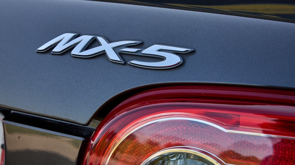 次期マツダ ロードスターはどうなるのか？MX-5の技術責任者とチーフデザイナーが語る新世代モデルとは？