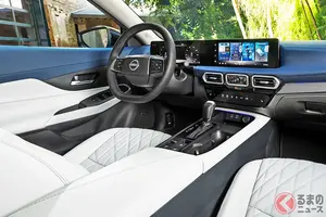 6年ぶりに全面刷新！ 日産「新型“4ドアクーペ”セダン」に注目！ 精悍「黒マスク」×全長4.7m級で「ちょうどイイサイズ」！ 豪華「白革内装」の高級仕様も設定される米国発表の新型「セントラ」日本導入の可能性は