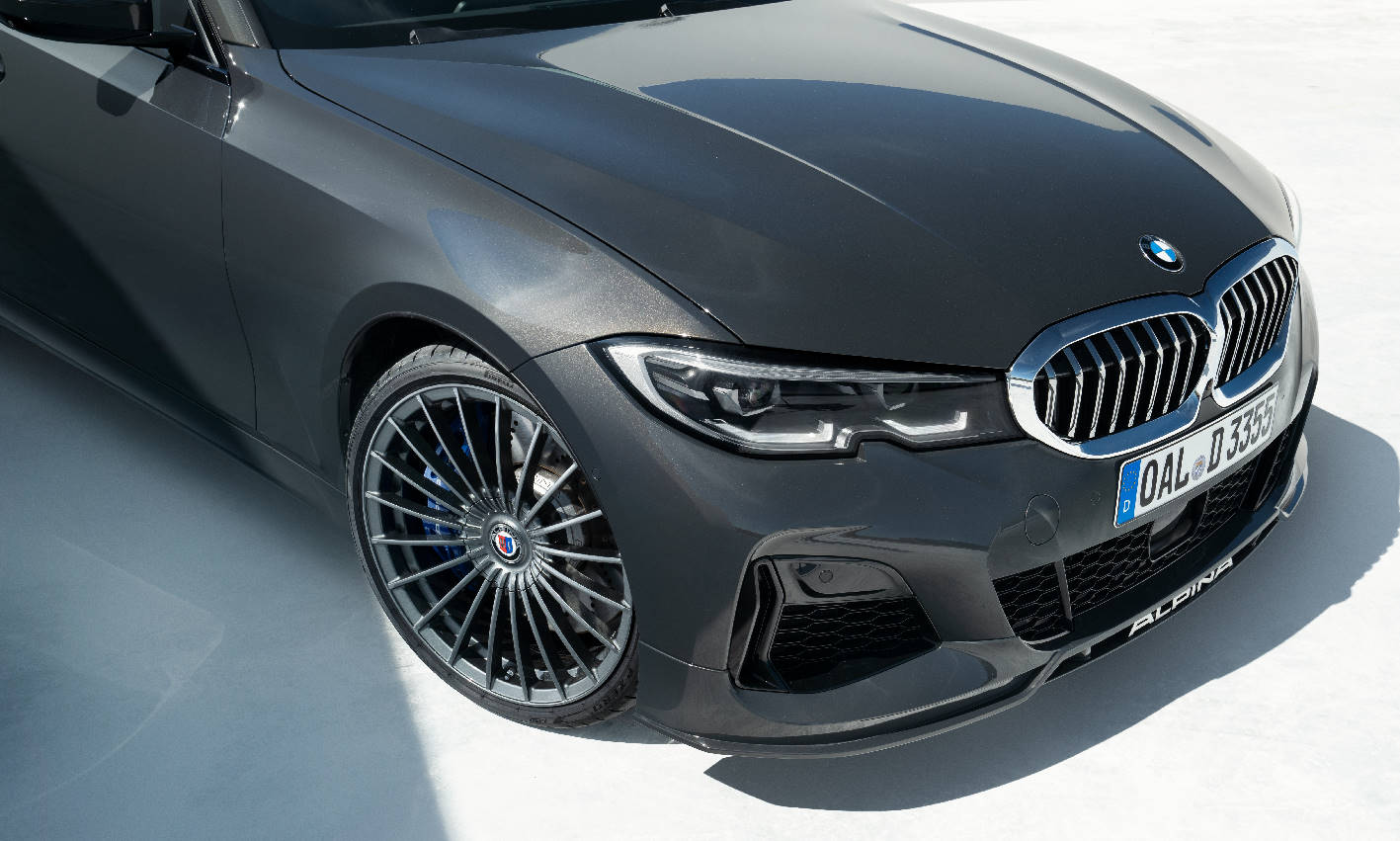 ディーゼルの常識を打ち破れ スポーツディーゼル搭載 最新型となったbmwアルピナd3 Sは一味違う ベストカーweb 自動車情報サイト 新車 中古車 Carview