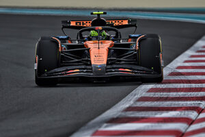 ノリスが初日最速、ソフト＆ロングの両方でライバルを引き離す。僚友ピアストリは11番手／F1アブダビGP FP2