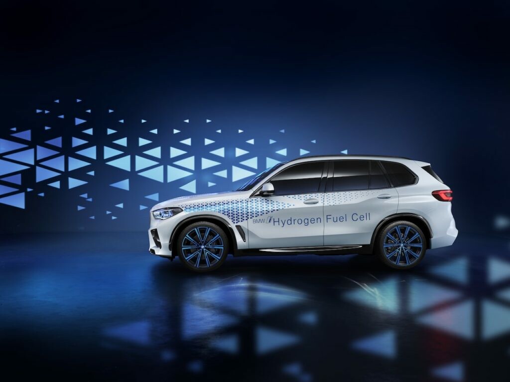 BMWが燃料電池コンセプト「i Hydrogen NEXT」を出す理由【フランクフルトショー 2019】