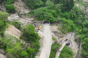 夏休みに間に合った！ 被災の国道249号「中屋トンネル」いよいよ通行OKに 再開日時が決定