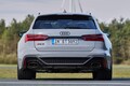 V8ステーションワゴン一騎打ち！アウディRS 6アヴァント パフォーマンスとBMW M5ツーリングのガチンコ勝負　最終勝者は？