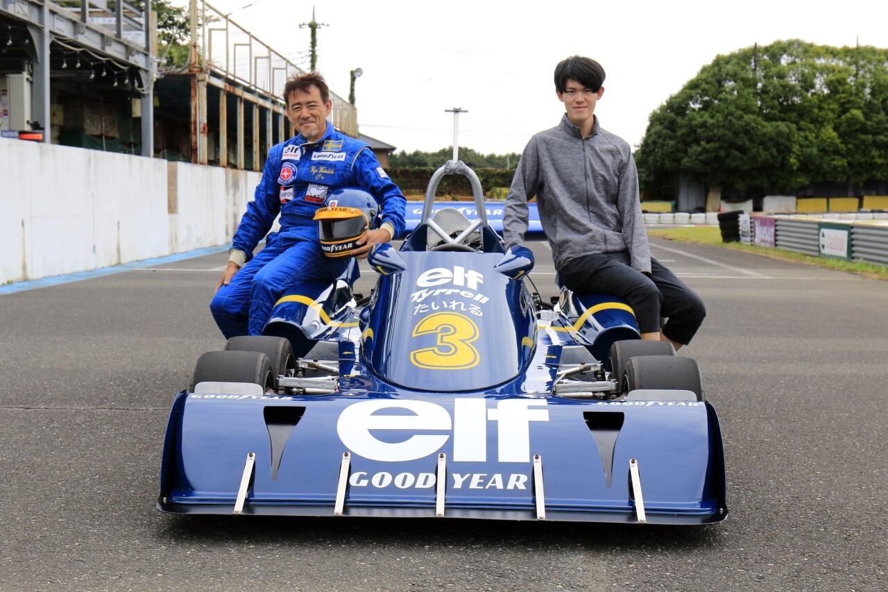 隼のエンジンの咆哮轟く！ハンドメイドの6輪F1タイレルP34取材