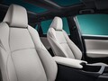 トヨタがスバルと共同開発の電動SUV「bZ4X」を世界初披露。EV専用プラットフォーム＆AWDはスバルの技術