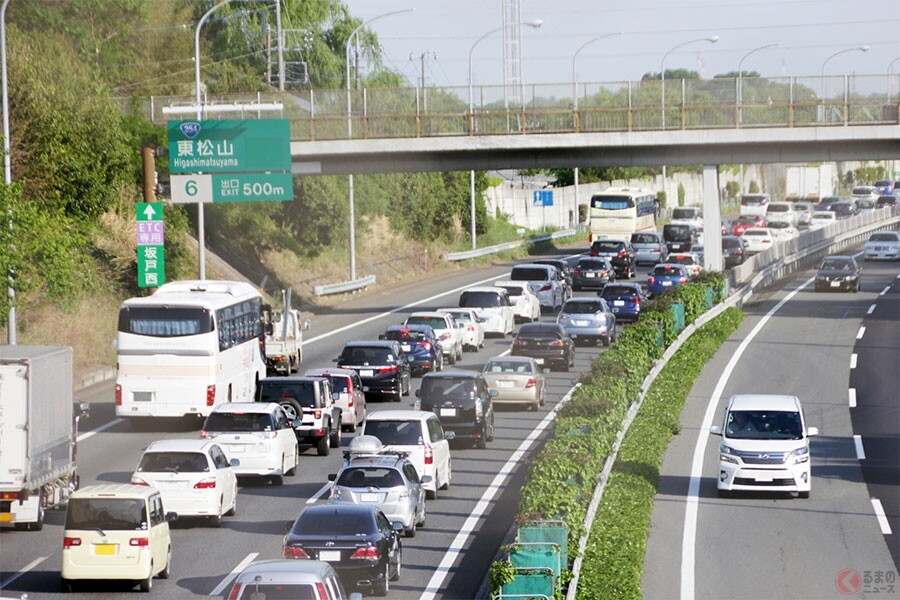 高速道路はあす2日が混雑ピーク！ 上りも下りも長い渋滞…東北道「最長35km・所要時間4倍」を避けるには？