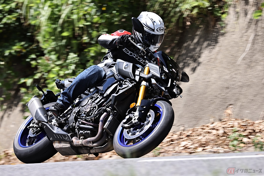 大型スポーツネイキッドのヤマハ Mt 10 Sp 高いレベルのスポーツ性能をツーリングでも味わえるチューニングに バイクのニュース の写真 自動車情報サイト 新車 中古車 Carview